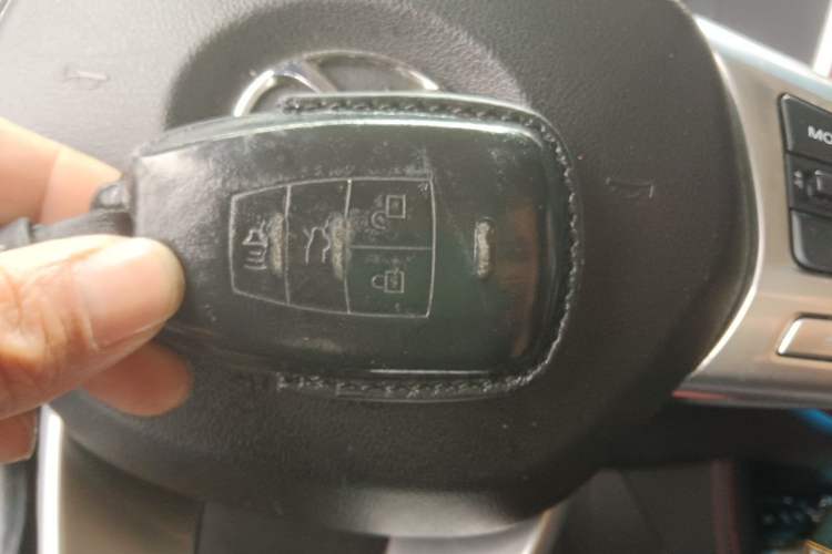 Used BAIC Off-Road BJ40 2018 PLUS 2.3T Automatic Four-Wheel Drive Flagship Version China V Emission Standard Vehicle Key