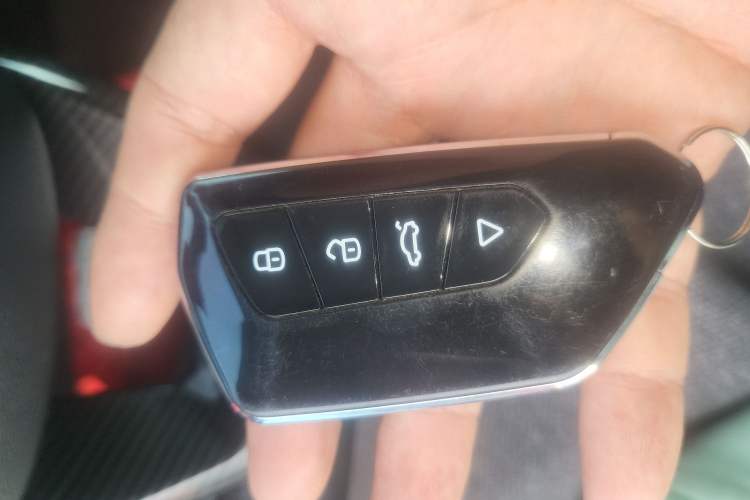 Used BAIC Off-Road BJ40 2018 2.3T Automatic Four-Wheel Drive Ring of the Tower Champion Edition China V Emission Standard Vehicle Key