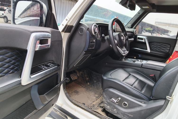 Used BAIC Off-Road BJ40 2018 PLUS 2.3T Automatic Four-Wheel Drive Flagship Version China V Emission Standard Driver Seat