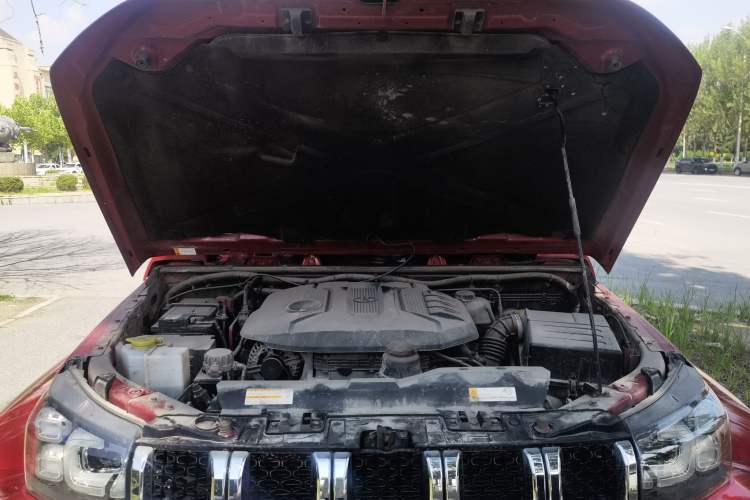 Used BAIC Off-Road BJ40 2018 PLUS 2.3T Automatic Four-Wheel Drive Premium Edition China V Engine Bay
