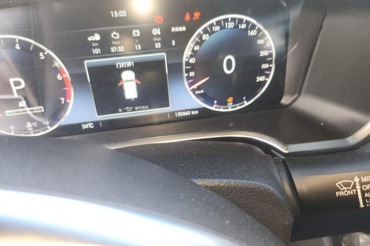 Used BAIC Off-Road BJ40 2018 PLUS 2.3T Automatic Four-Wheel Drive Flagship Version China V Emission Standard Odometer Close Up
