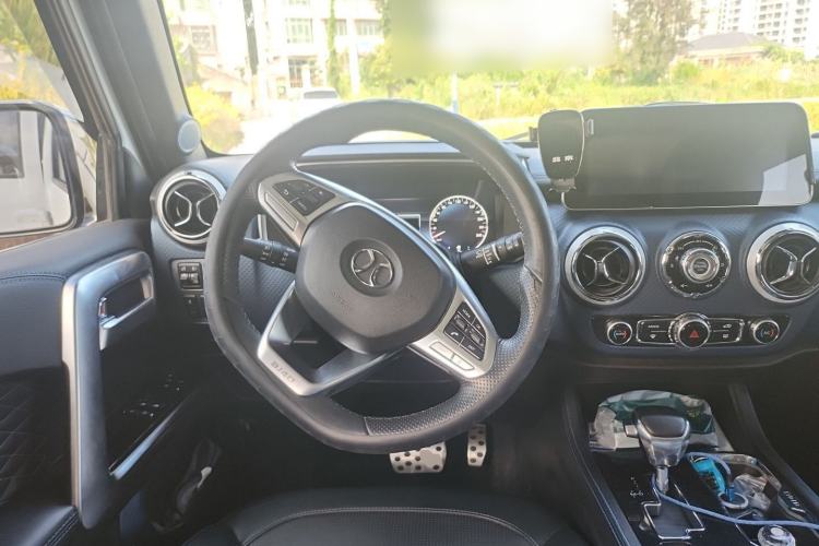 Used BAIC Off-Road BJ40 2018 PLUS 2.3T Automatic Four-Wheel Drive Flagship Version China V Emission Standard Steering Wheel