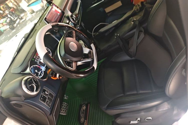 Used BAIC Off-Road BJ40 2018 PLUS 2.3T Automatic Four-Wheel Drive Flagship Version China V Emission Standard Steering Wheel