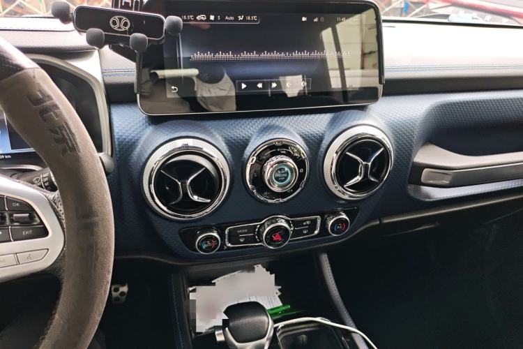 Used BAIC Off-Road BJ40 2019 PLUS 2.3T Automatic Four-Wheel Drive Premium Edition China VI Audio And AC Panel