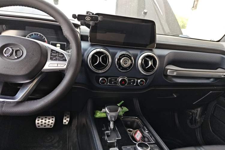 Used BAIC Off-Road BJ40 2019 PLUS 2.3T Automatic Four-Wheel Drive Premium Edition China VI Audio And AC Panel