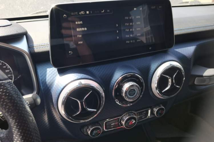Used BAIC Off-Road BJ40 2019 PLUS 2.3T Automatic Four-Wheel Drive Premium Edition China VI Audio And AC Panel