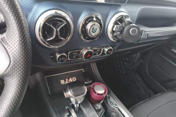 Used BAIC Off-Road BJ40 2019 PLUS 2.3T Automatic Four-Wheel Drive Premium Edition China VI Audio And AC Panel