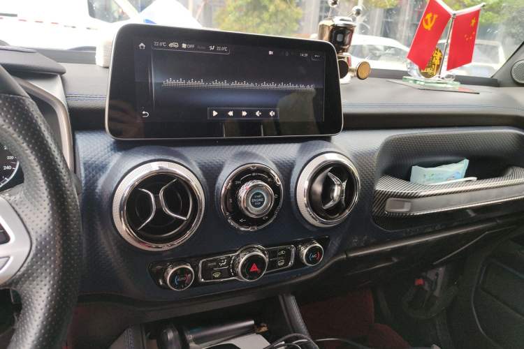 Used BAIC Off-Road BJ40 2019 PLUS 2.3T Automatic Four-Wheel Drive Premium Edition China VI Audio And AC Panel