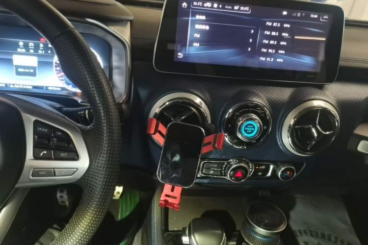 Used BAIC Off-Road BJ40 2019 2.3T Automatic Four-Wheel Drive Urban Hunter Edition Premium Model China VI Emission Standard Audio And AC Panel