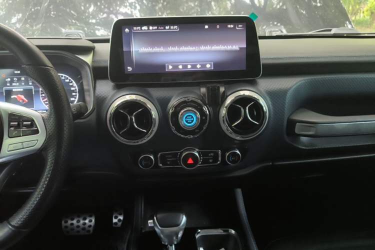 Used BAIC Off-Road BJ40 2019 PLUS 2.3T Automatic Four-Wheel Drive Premium Edition China VI Audio And AC Panel