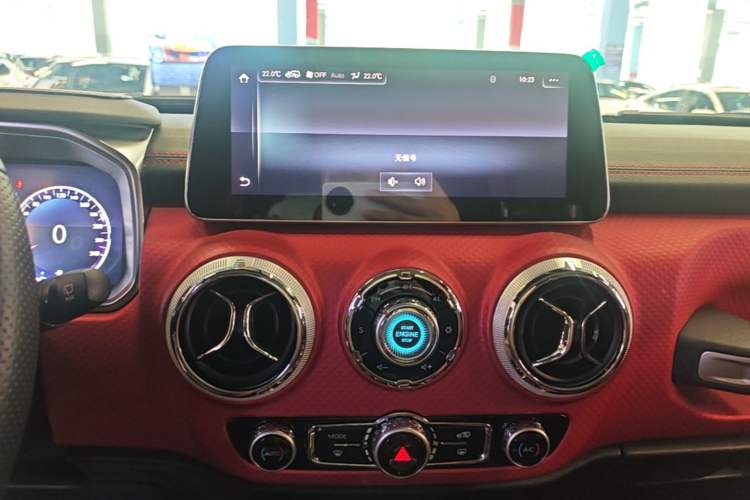 Used BAIC Off-Road BJ40 2019 2.0T Automatic Four-Wheel Drive Urban Hunter Edition Premium Model China V Emission Standard Audio And AC Panel