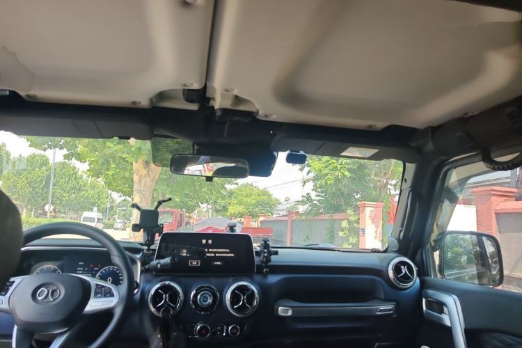 Used BAIC Off-Road BJ40 2019 PLUS 2.3T Automatic Four-Wheel Drive Premium Edition China VI Center Console