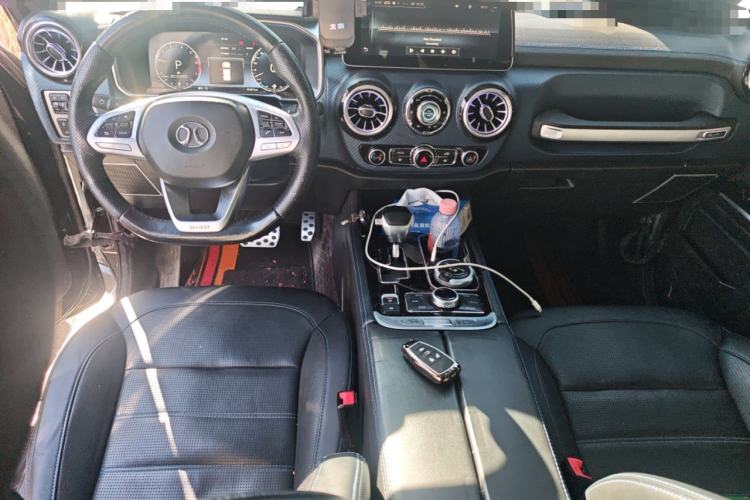Used BAIC Off-Road BJ40 2019 2.3T Automatic Four-Wheel Drive Urban Hunter Edition Premium Model China VI Emission Standard Center Console