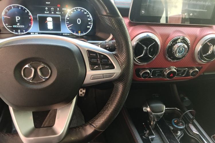 Used BAIC Off-Road BJ40 2019 PLUS 2.3T Automatic Four-Wheel Drive Premium Edition China VI Center Console
