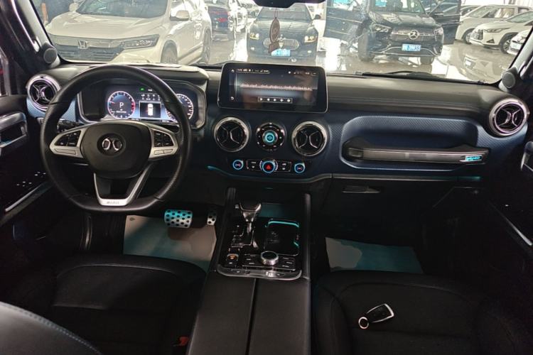 Used BAIC Off-Road BJ40 2019 PLUS 2.3T Automatic Four-Wheel Drive Flagship Edition China VI Emission Standard Center Console