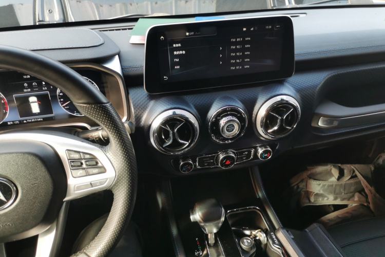 Used BAIC Off-Road BJ40 2019 PLUS 2.3T Automatic Four-Wheel Drive Premium Edition China VI Center Console