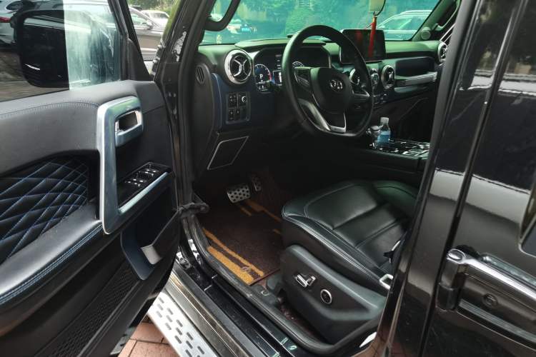 Used BAIC Off-Road BJ40 2019 2.3T Automatic Four-Wheel Drive Urban Hunter Edition Premium Model China VI Emission Standard Driver Seat