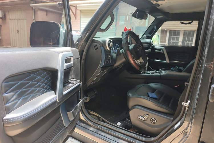 Used BAIC Off-Road BJ40 2019 2.3T Automatic Four-Wheel Drive Urban Hunter Edition Premium Model China VI Emission Standard Driver Seat