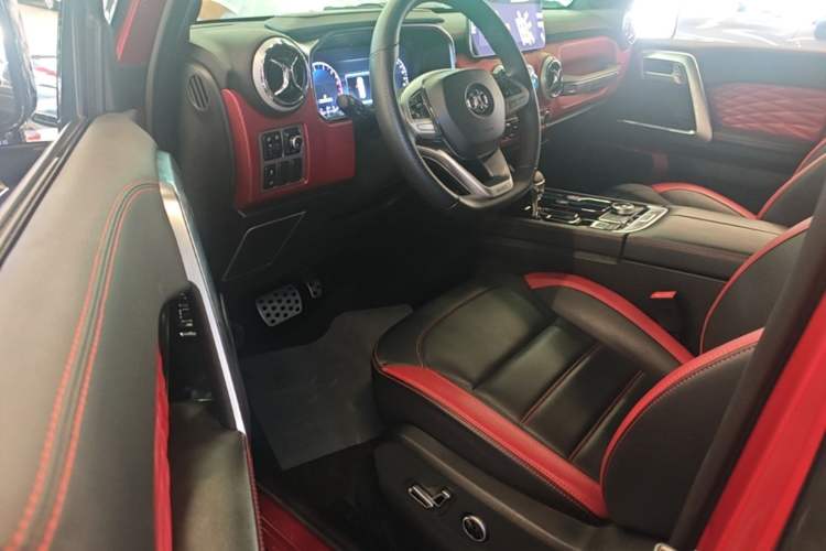 Used BAIC Off-Road BJ40 2019 2.0T Automatic Four-Wheel Drive Urban Hunter Edition Premium Model China V Emission Standard Driver Seat
