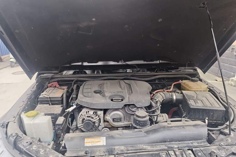 Used BAIC Off-Road BJ40 2019 PLUS 2.3T Automatic Four-Wheel Drive Premium Edition China VI Engine Bay