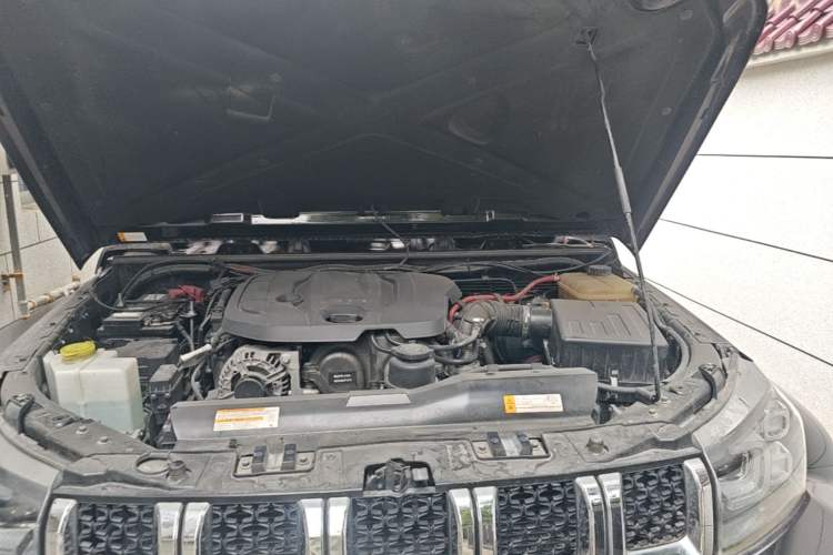 Used BAIC Off-Road BJ40 2019 PLUS 2.3T Automatic Four-Wheel Drive Premium Edition China VI Engine Bay