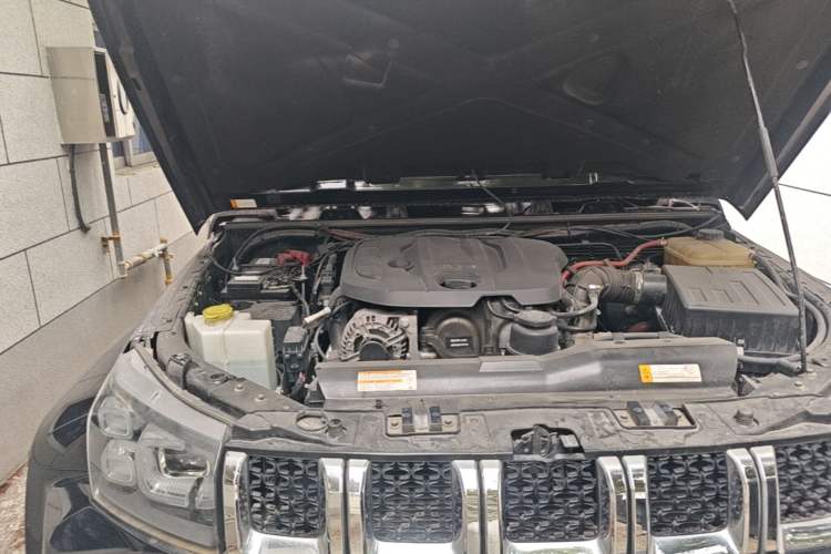Used BAIC Off-Road BJ40 2019 PLUS 2.3T Automatic Four-Wheel Drive Premium Edition China VI Engine Bay Right
