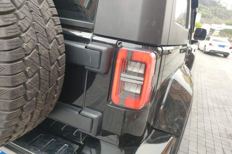 Used BAIC Off-Road BJ40 2019 PLUS 2.3T Automatic Four-Wheel Drive Premium Edition China VI Exterior 3