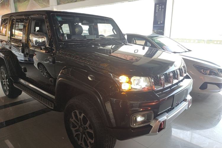 Used BAIC Off-Road BJ40 2019 2.3T Automatic Four-Wheel Drive Urban Hunter Edition Premium Model China VI Emission Standard Front Right 45 Deg