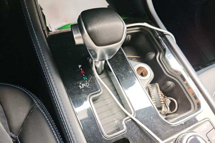 Used BAIC Off-Road BJ40 2019 PLUS 2.3T Automatic Four-Wheel Drive Premium Edition China VI Gear Lever
