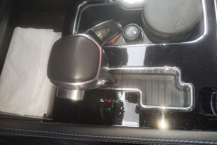 Used BAIC Off-Road BJ40 2019 PLUS 2.3T Automatic Four-Wheel Drive Premium Edition China VI Gear Lever