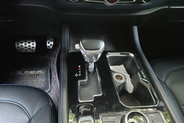 Used BAIC Off-Road BJ40 2019 PLUS 2.3T Automatic Four-Wheel Drive Premium Edition China VI Gear Lever