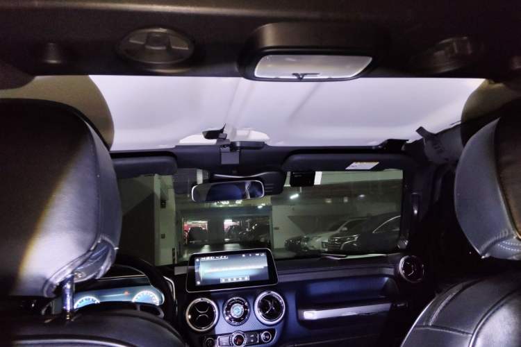 Used BAIC Off-Road BJ40 2019 PLUS 2.3T Automatic Four-Wheel Drive Premium Edition China VI Headliner