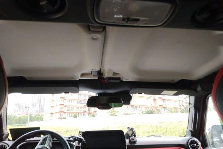 Used BAIC Off-Road BJ40 2019 2.3T Automatic Four-Wheel Drive Urban Hunter Edition Flagship Model China VI Emission Standard Headliner