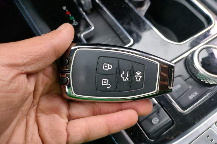Used BAIC Off-Road BJ40 2019 PLUS 2.3T Automatic Four-Wheel Drive Premium Edition China VI Interior 1