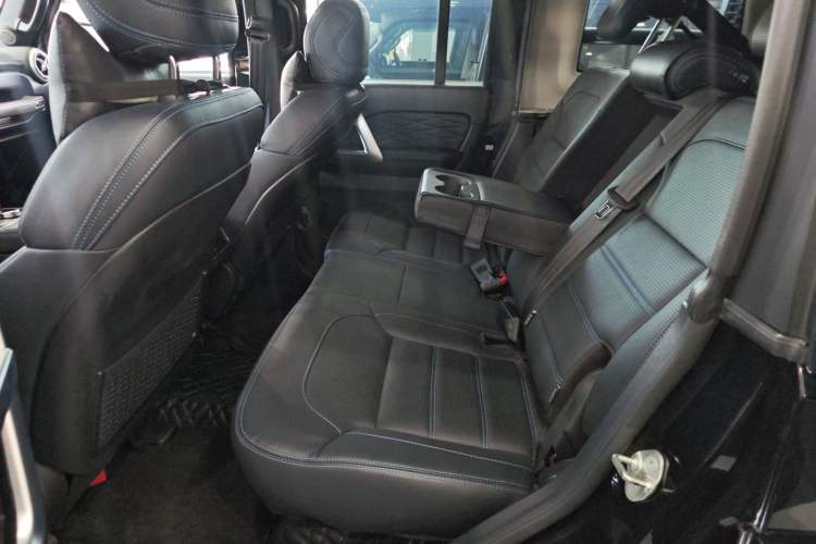 Used BAIC Off-Road BJ40 2019 PLUS 2.3T Automatic Four-Wheel Drive Premium Edition China VI Interior 1