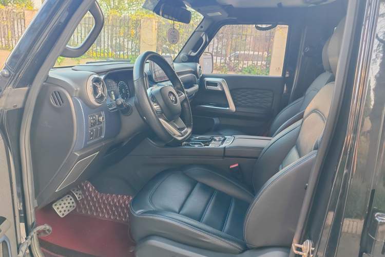 Used BAIC Off-Road BJ40 2019 PLUS 2.3T Automatic Four-Wheel Drive Premium Edition China VI Interior 2