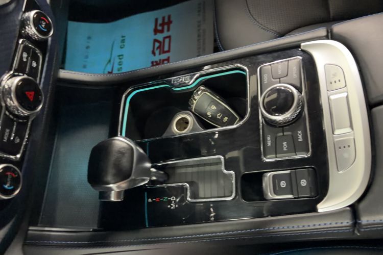 Used BAIC Off-Road BJ40 2019 PLUS 2.3T Automatic Four-Wheel Drive Flagship Edition China VI Emission Standard Interior 3