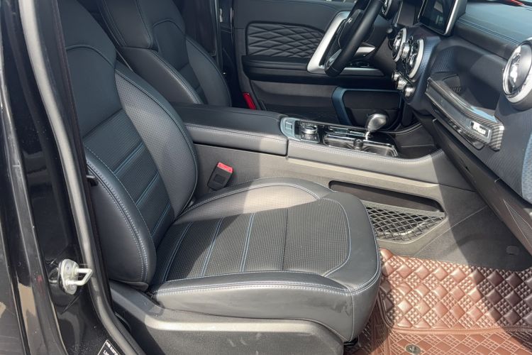 Used BAIC Off-Road BJ40 2019 PLUS 2.3T Automatic Four-Wheel Drive Premium Edition China VI Interior 4