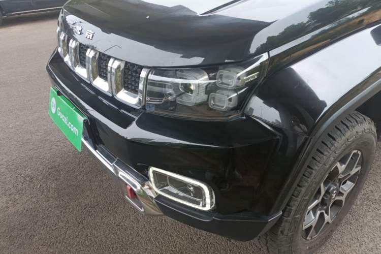 Used BAIC Off-Road BJ40 2019 PLUS 2.3T Automatic Four-Wheel Drive Flagship Edition China VI Emission Standard Left Front Headlight