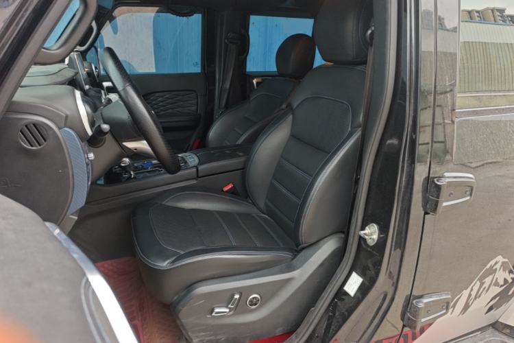 Used BAIC Off-Road BJ40 2019 PLUS 2.3T Automatic Four-Wheel Drive Flagship Edition China VI Emission Standard Left Front Seat