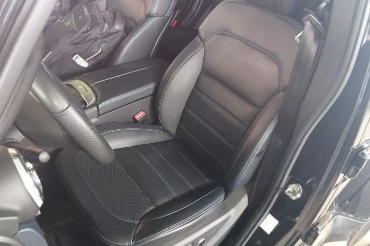 Used BAIC Off-Road BJ40 2019 PLUS 2.3T Automatic Four-Wheel Drive Premium Edition China VI Left Front Seat