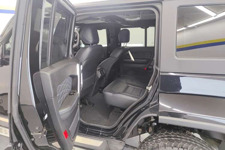 Used BAIC Off-Road BJ40 2019 PLUS 2.3T Automatic Four-Wheel Drive Premium Edition China VI Left Rear Seat