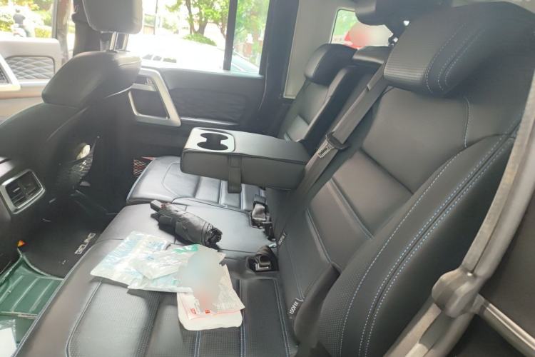 Used BAIC Off-Road BJ40 2019 2.3T Automatic Four-Wheel Drive Urban Hunter Edition Premium Model China VI Emission Standard Left Rear Seat