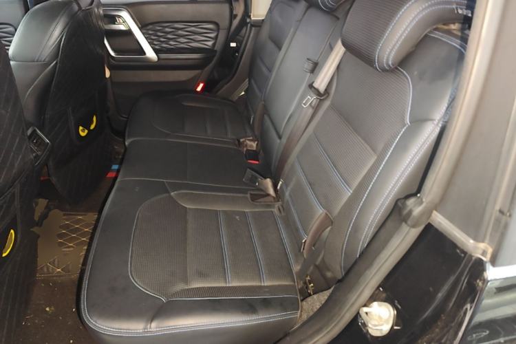 Used BAIC Off-Road BJ40 2019 2.3T Automatic Four-Wheel Drive Urban Hunter Edition Premium Model China VI Emission Standard Left Rear Seat