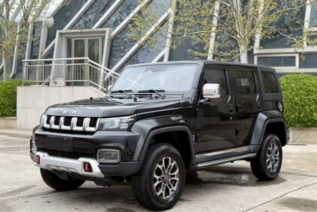 Used BAIC Off-Road BJ40 2019 2.3T Automatic Four-Wheel Drive Urban Hunter Edition Premium Model China VI Emission Standard