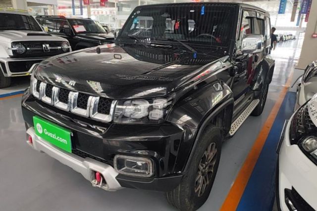 Used BAIC Off-Road BJ40 2019 2.3T Automatic Four-Wheel Drive Urban Hunter Edition Premium Model China VI Emission Standard