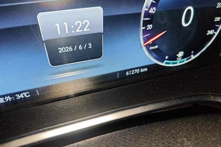 Used BAIC Off-Road BJ40 2019 PLUS 2.3T Automatic Four-Wheel Drive Flagship Edition China VI Emission Standard Odometer Close Up