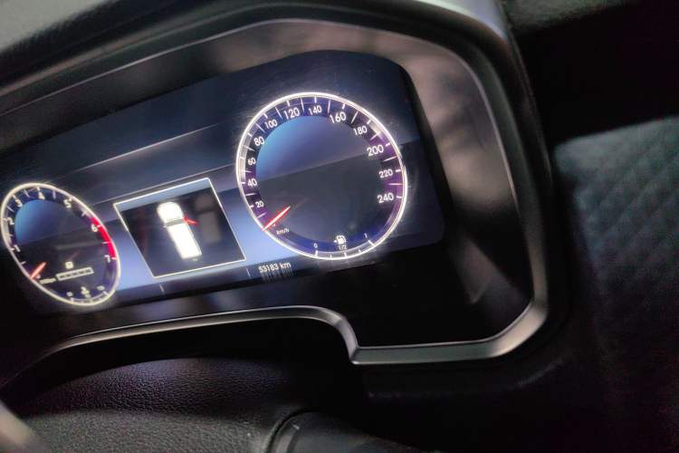 Used BAIC Off-Road BJ40 2019 PLUS 2.3T Automatic Four-Wheel Drive Premium Edition China VI Odometer Close Up