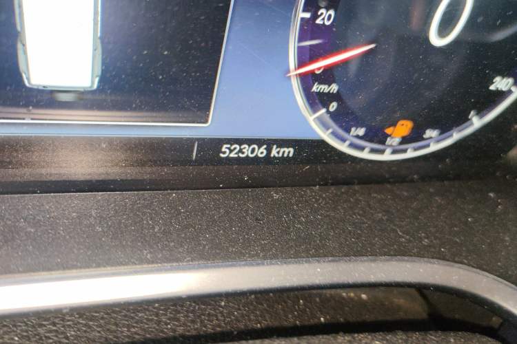 Used BAIC Off-Road BJ40 2019 PLUS 2.3T Automatic Four-Wheel Drive Premium Edition China VI Odometer Close Up