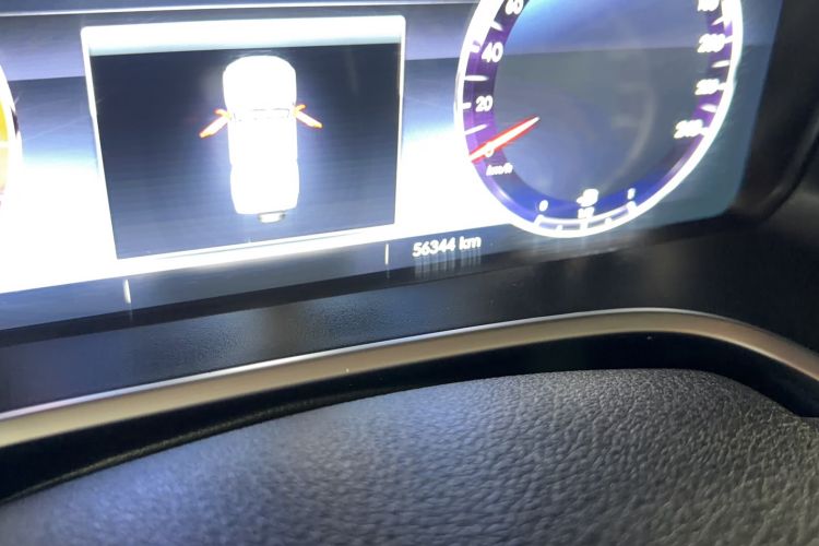Used BAIC Off-Road BJ40 2019 PLUS 2.3T Automatic Four-Wheel Drive Flagship Edition China VI Emission Standard Odometer Close Up
